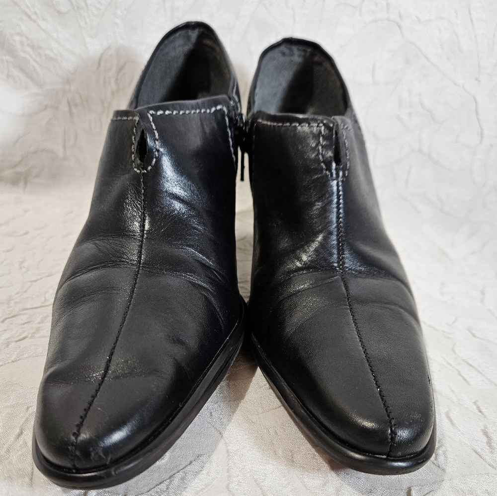 Andiamo Sassy Black Leather Booties - Picture 4 of 14
